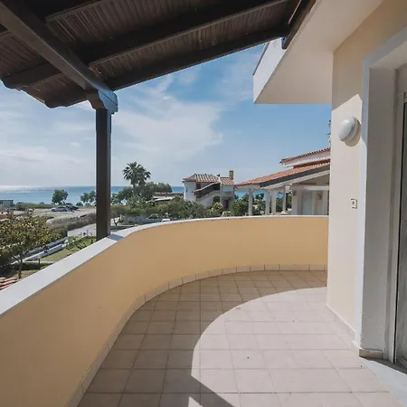 Encore Sea Side Villa, *