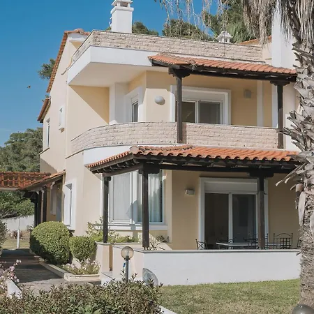Encore Sea Side Villa, Villa Poszídi