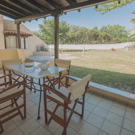 Encore Sea Side Villa, Poszídi